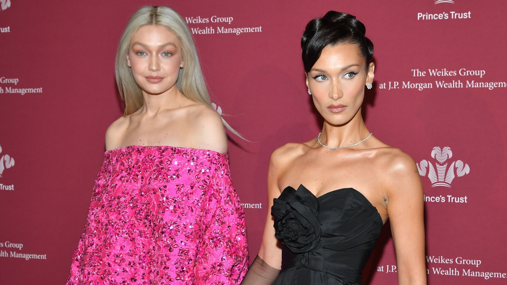 Gigi En Bella Hadid Met Opgeschoren Kapsels Bij Marc Jacobs - Vogue NL