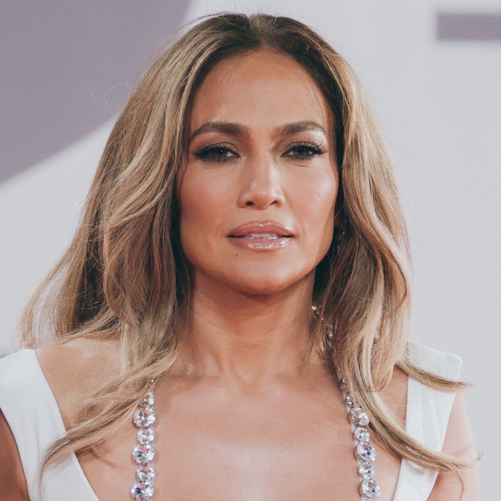 Zien: Jennifer Lopez met nineties-vlechten, dé kapseltrend van nu