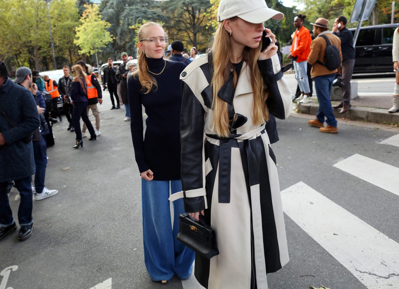 Foto's streetstyle Paris Fashion Week lente/zomer 2023 Vogue.nl