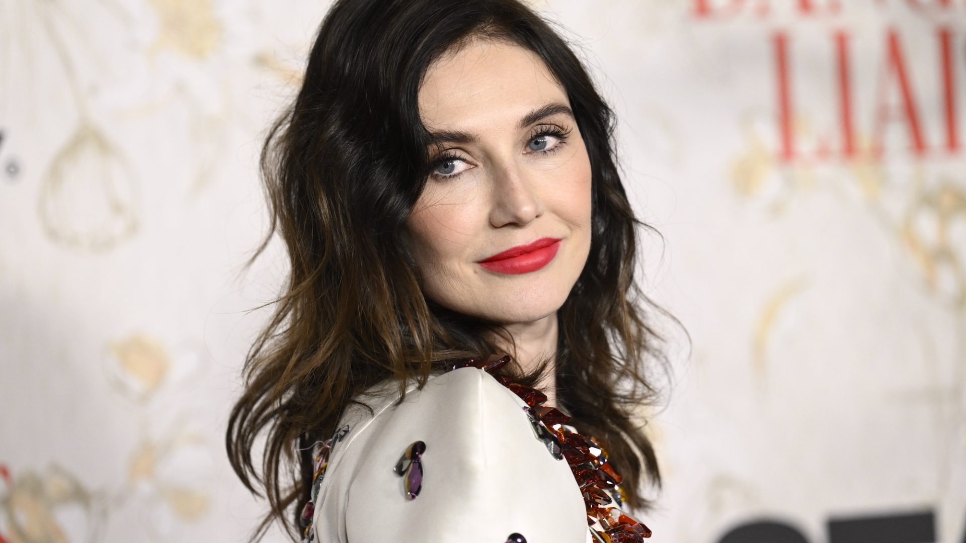 Carice van Houten schittert in jurk van Ronald van der Kemp