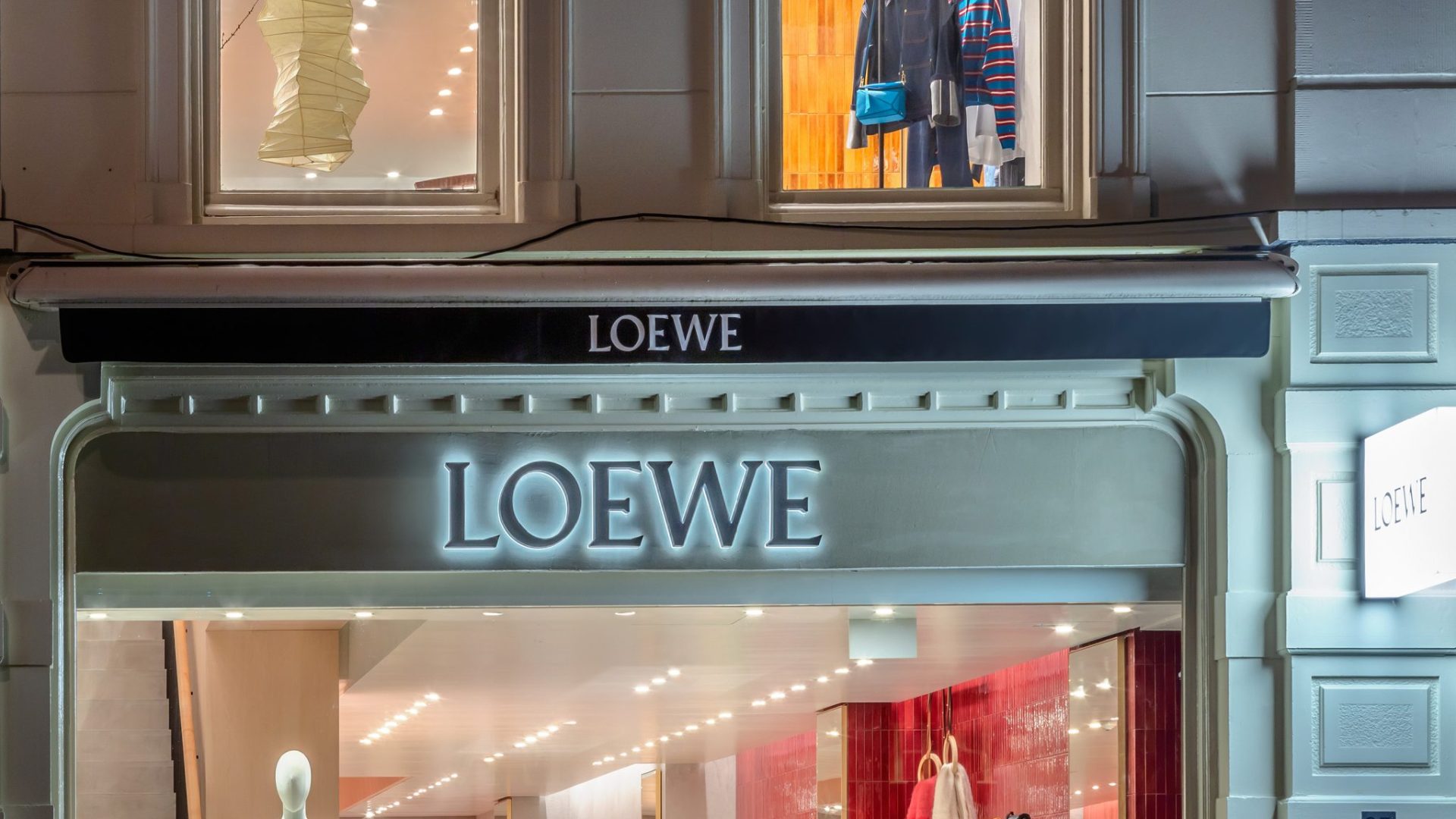 Loewe boutique discount in amsterdam