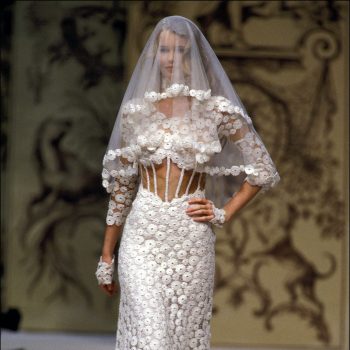 voor-de-high-fashion-bruid-de-mooiste-chanel-trouwjurken-door-de-jaren-heen-301543