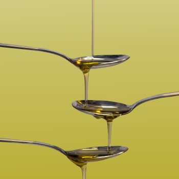 olijfolie-heeft-deze-10-fijne-voordelen-voor-jouw-beautyroutine-307822