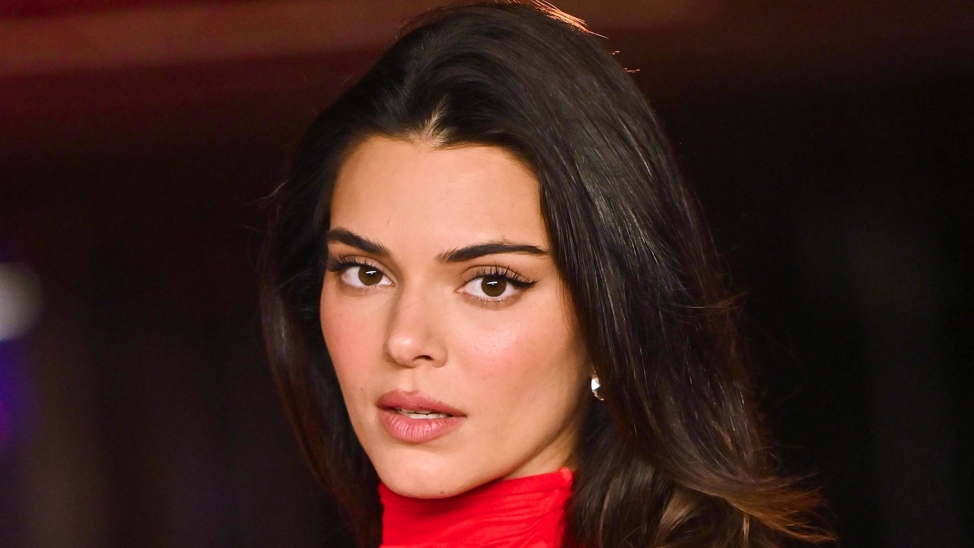 Kendall Jenner Bewijst Dat De Naked Dress Ook In 2024 Hoogtij Viert