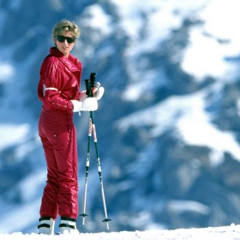 deze-fotos-bewijzen-dat-prinses-diana-het-ultieme-stijlicoon-van-de-piste-is-328117