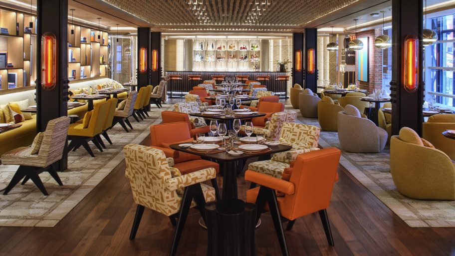 eten-bij-gucci-prada-of-louis-vuitton-10-designerrestaurants-voor-een-high-end-diner-323768