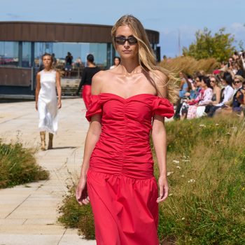 dit-is-de-jurk-van-het-moment-als-het-aan-copenhagen-fashion-week-ligt-308884