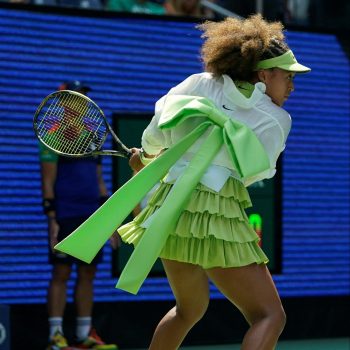 naomi-osaka-neemt-strikken-en-tutus-mee-naar-de-tennisbaan-tijdens-de-us-open-312076