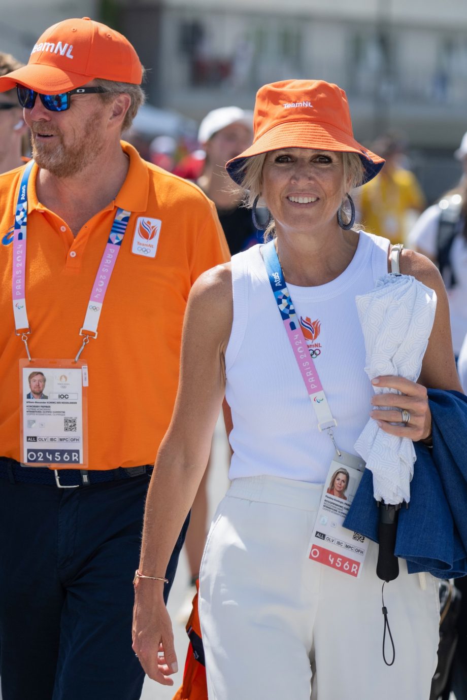 een-bucket-hat-niet-royal-proof-koningin-maxima-bewijst-het-tegendeel-op-de-olympische-spelen-308548