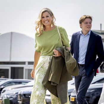 koningin-maxima-draagt-deze-smakelijke-trendkleur-bij-de-formule-1-in-zandvoort-311550