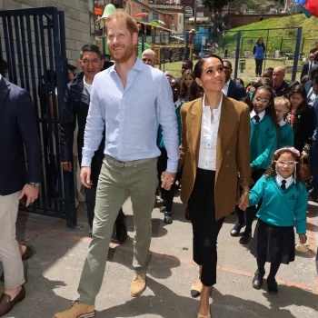 meghan-markle-heeft-het-schoen-equivalent-van-haar-tijdloze-cartier-tank-horloge-gevonden-310390