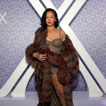 camouflage-maar-dan-opvallend-rihanna-geeft-een-glamoureuze-draai-aan-de-print-317891