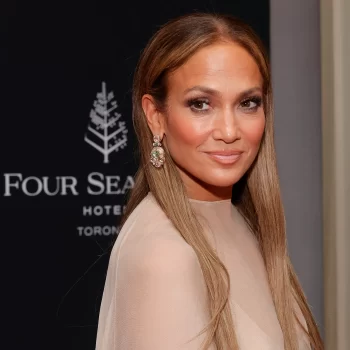 jennifer-lopez-is-happy-single-en-in-haar-unbothered-tijdperk-322656