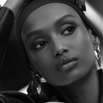 in-gesprek-met-topmodel-en-vogue-coverster-ugbad-abdi-mijn-hijab-geeft-me-een-stem-323404