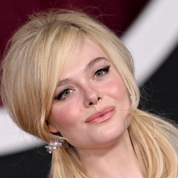 elle-fanning-verschijnt-met-dit-schattige-kapsel-uit-je-kindertijd-op-de-rode-loper-327190