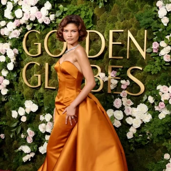 zendaya-brengt-een-stijlvol-eerbetoon-aan-deze-iconische-zangeres-bij-de-golden-globes-2025-329803