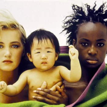 een-terugblik-op-de-meest-provocerende-benetton-campagnes-van-oliviero-toscani-331108