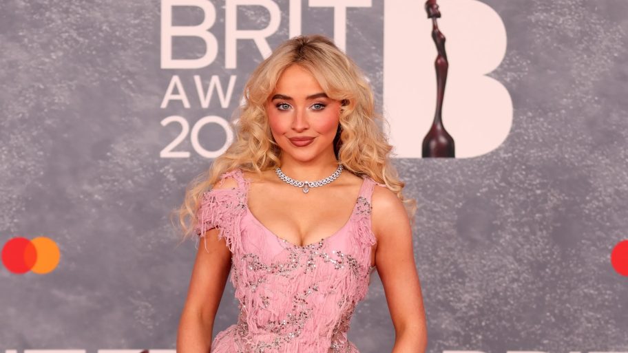 de-best-geklede-sterren-tijdens-de-brit-awards-2025-337626