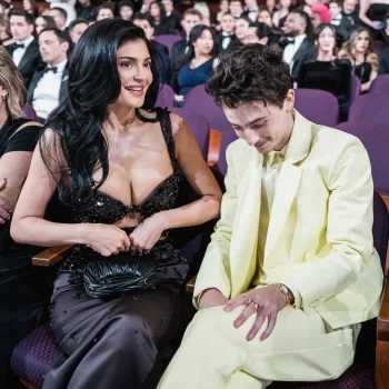 wil-je-zien-de-date-night-van-kylie-jenner-en-timothee-chalamet-tijdens-de-oscars-van-2025-337385